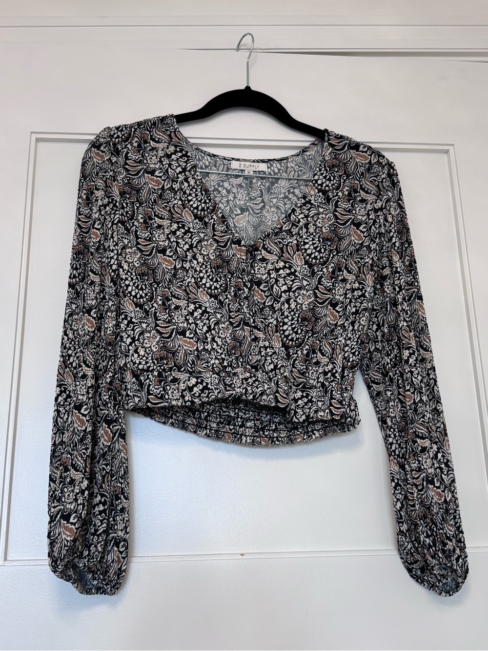 Z Supply Black Floral V-Neck Long Sleeve Cropped Top with Beige Accents
